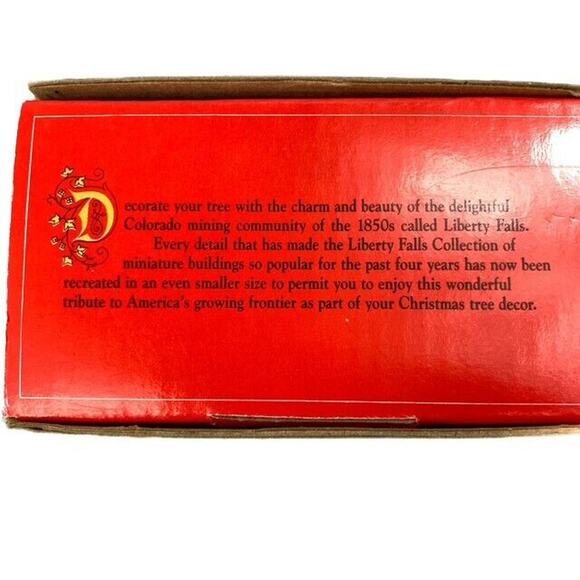 Hand painted Cold Cast Porcelain Miniature Ornaments Six Liberty Falls Buildings - Picture 8 of 9